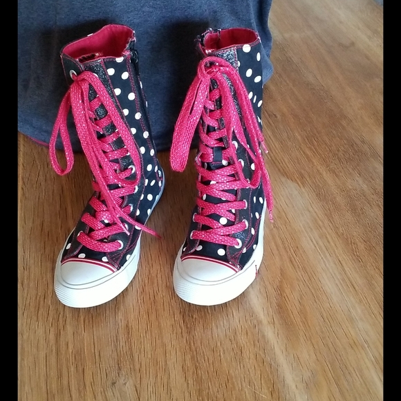 Disney Other - Kids knee high tennis shoes